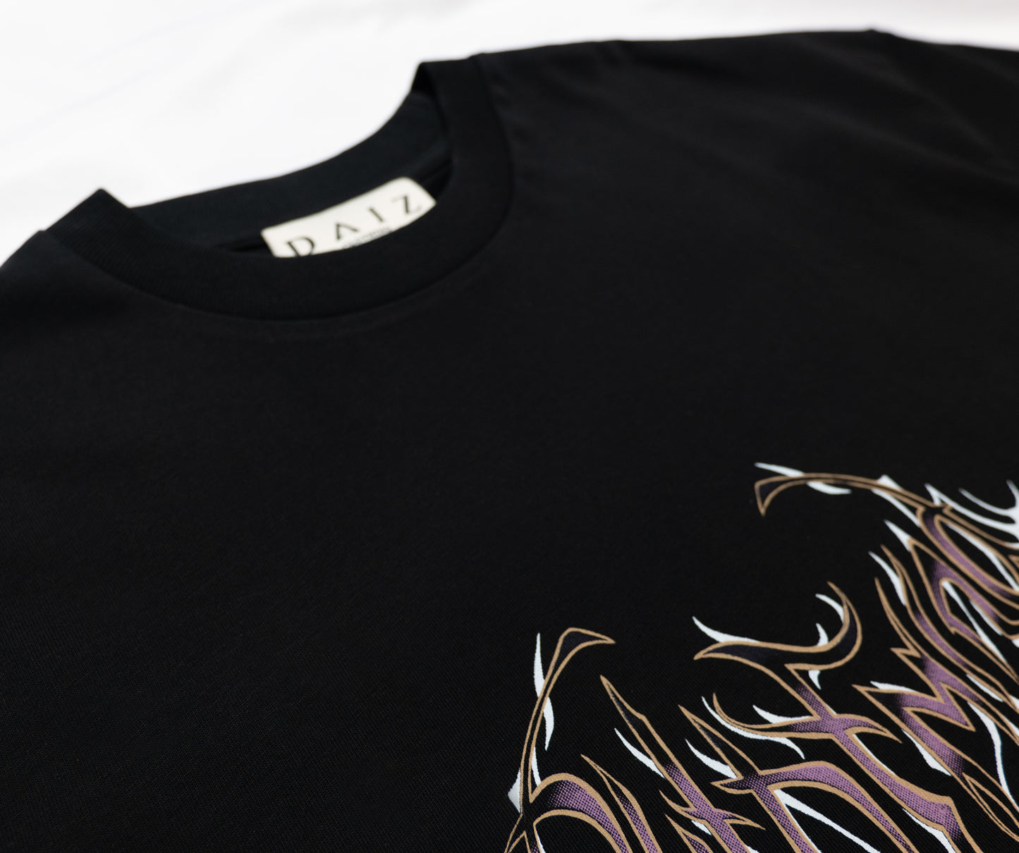 OUT OF MIND TEE BLACK